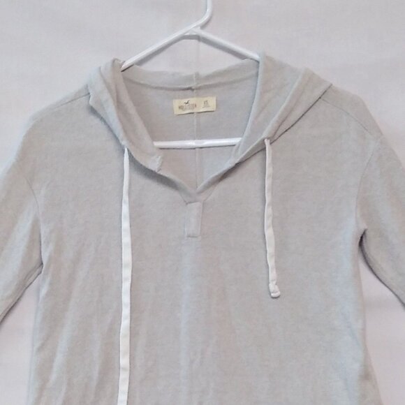 Hollister California XS Gray Hooded Long-Sleeve Top Striped Sleeves & Drawstring - Picture 2 of 8